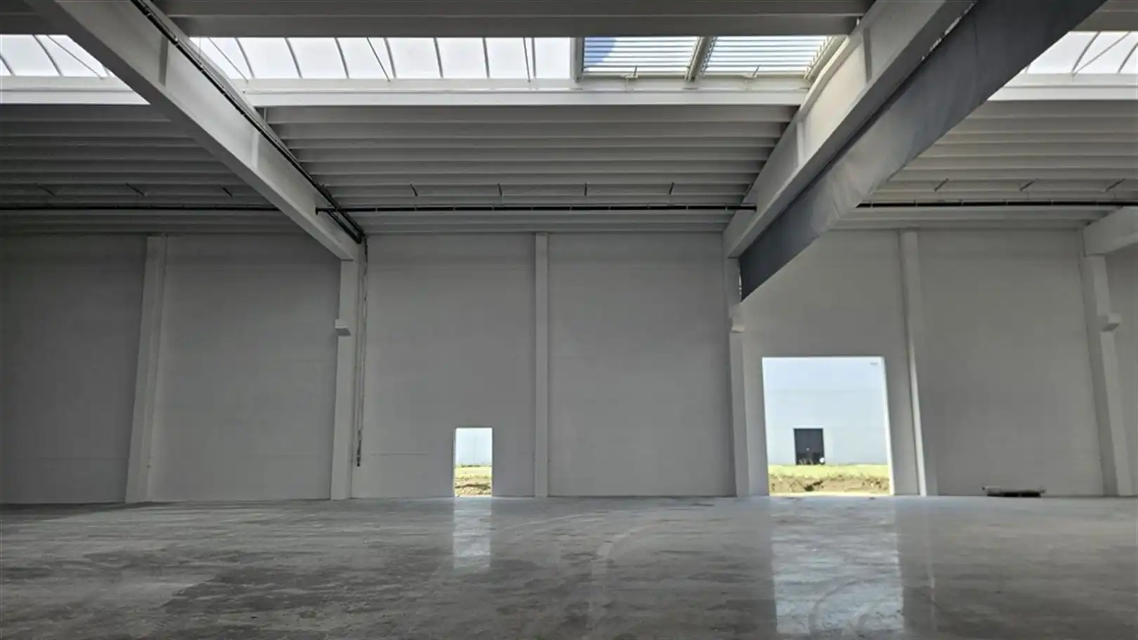 Twee nieuwbouw loodsen met zichtlocatie E17 foto 12