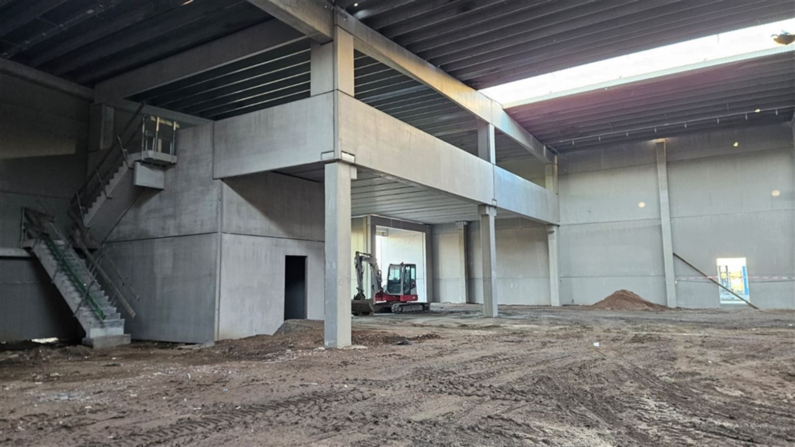 Twee nieuwbouw loodsen met zichtlocatie E17 foto 12