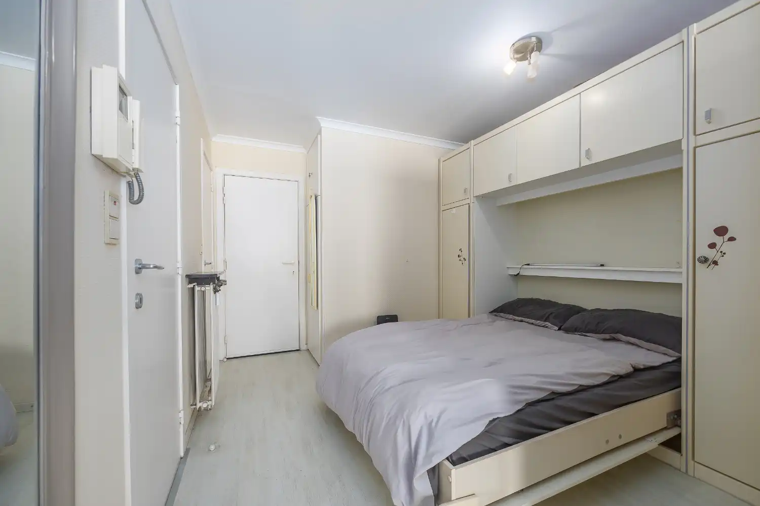 Studio met slaaphoek op steenworp van de zeedijk foto 12