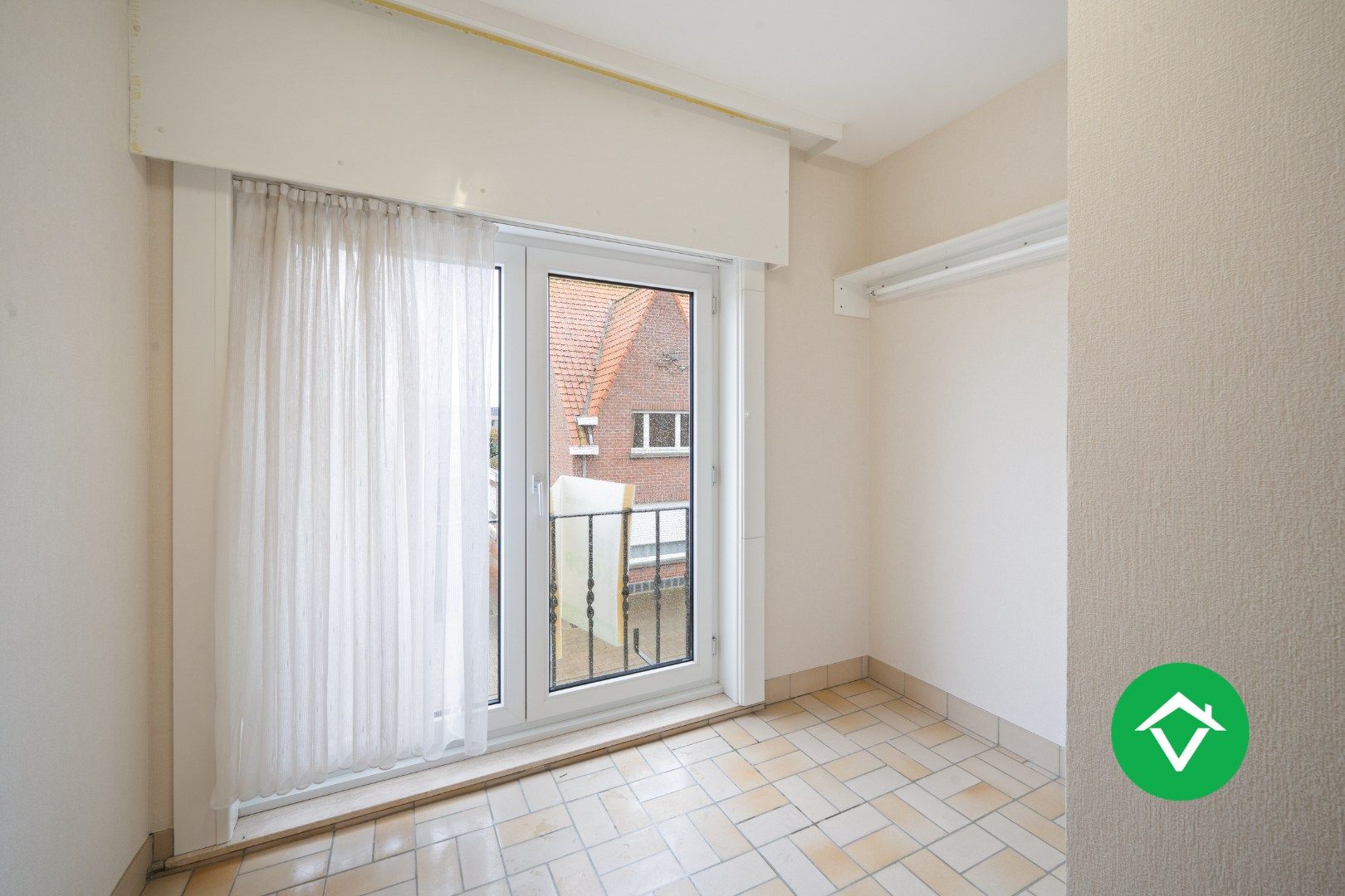 Instapklare woning met 4 slaapkamers en garage te Ichtegem  foto 14