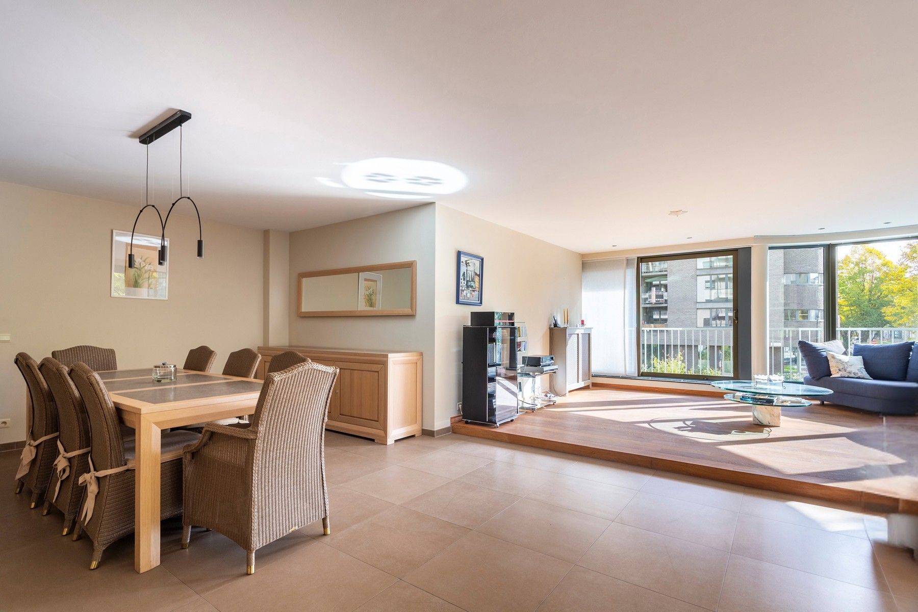 Ruim appartement met terras op toplocatie in Berchem foto 5