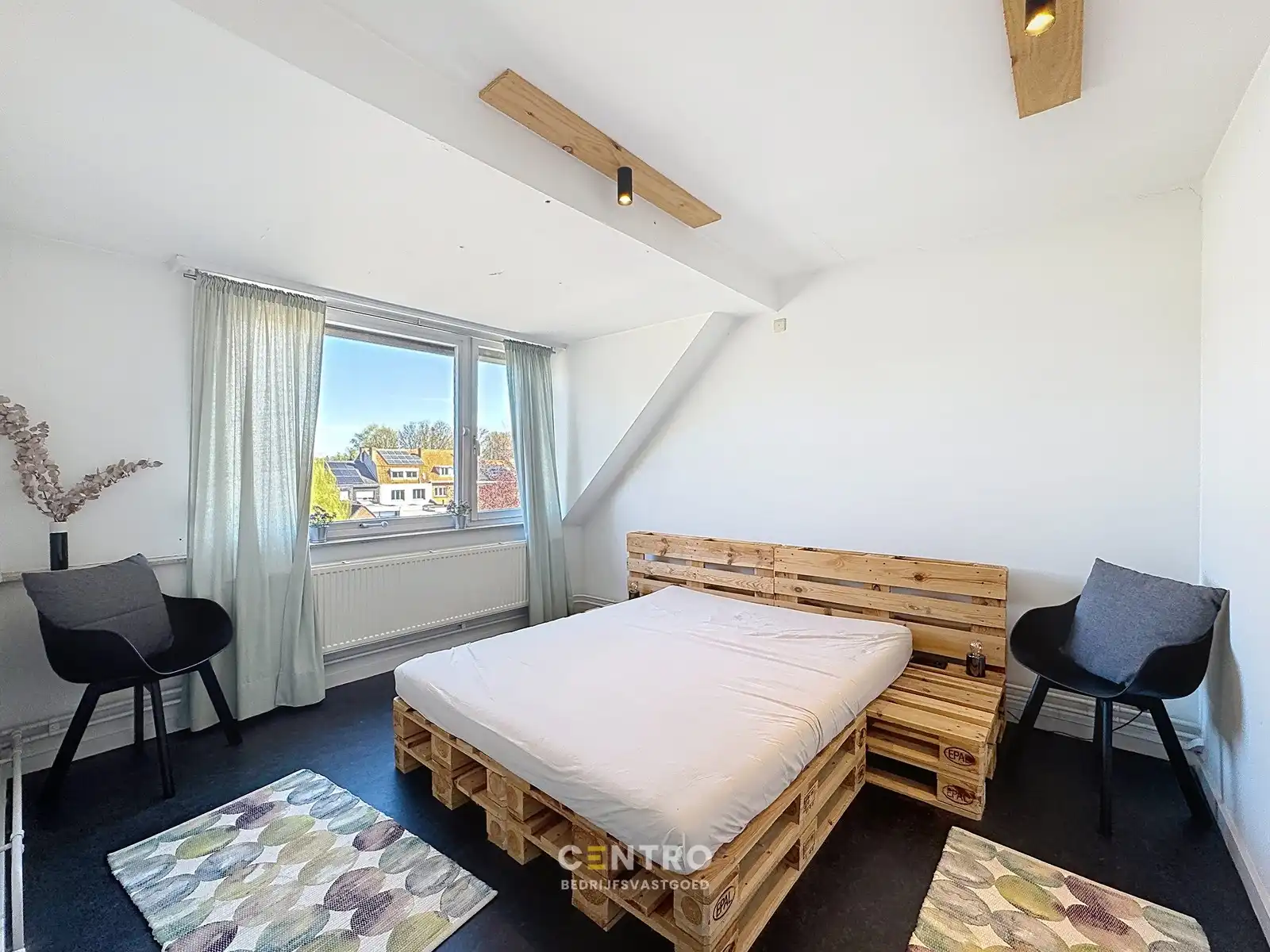 Instapklaar KANTOORGEBOUW te koop met MAGAZIJN (stockage of parkeerplaatsen) en ruim APPARTEMENT (3 slpkms) langs dé Maalse Steenweg te Brugge (Sint-Kruis) foto 19