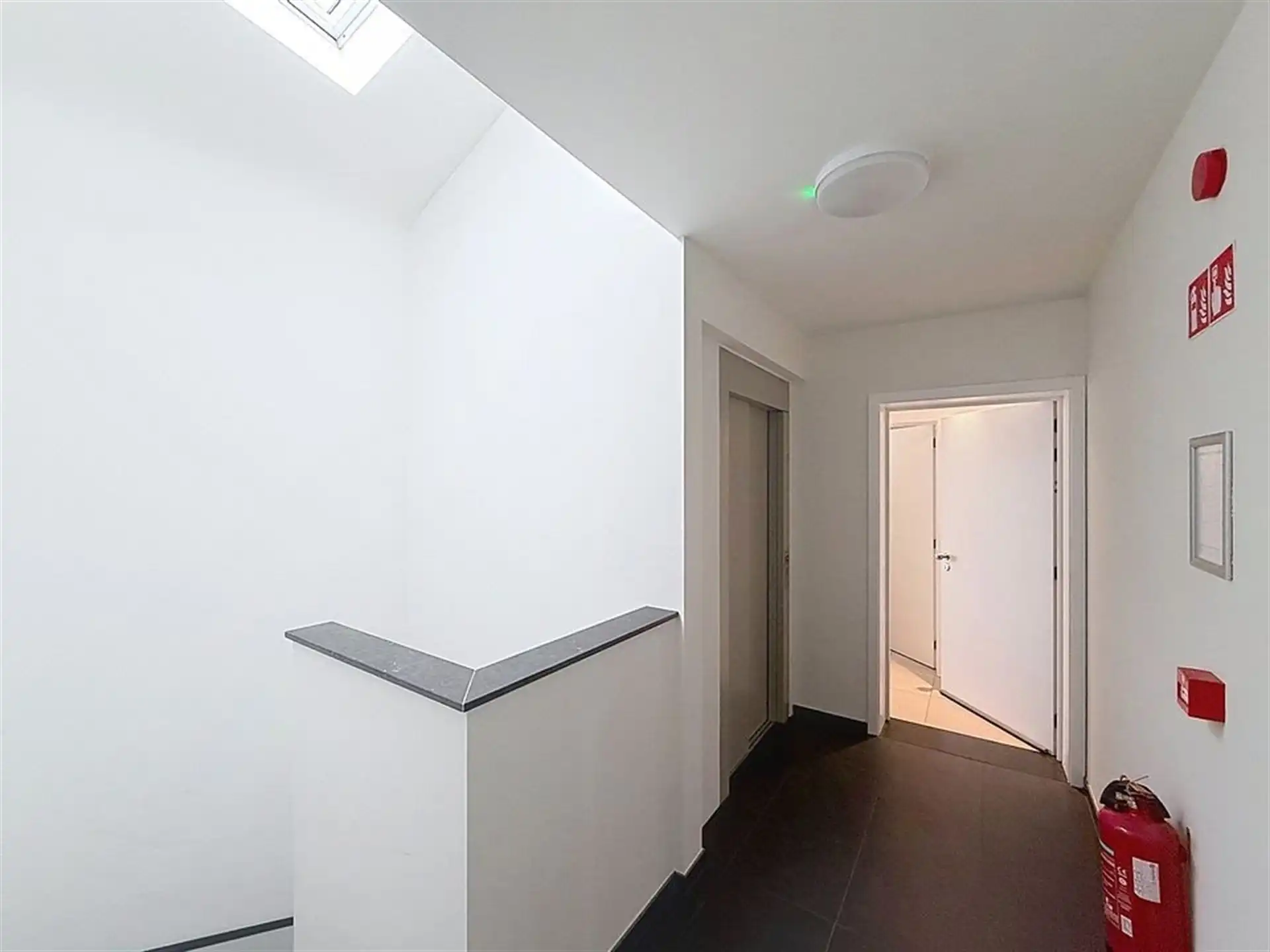 BEN-appartement (2022) met 2 slpks, terras en staanplaats foto 23