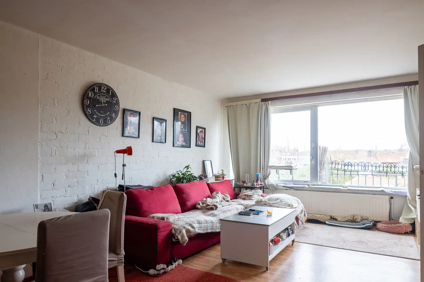 Ruim appartement met 2 slaapkamers en balkon foto 3
