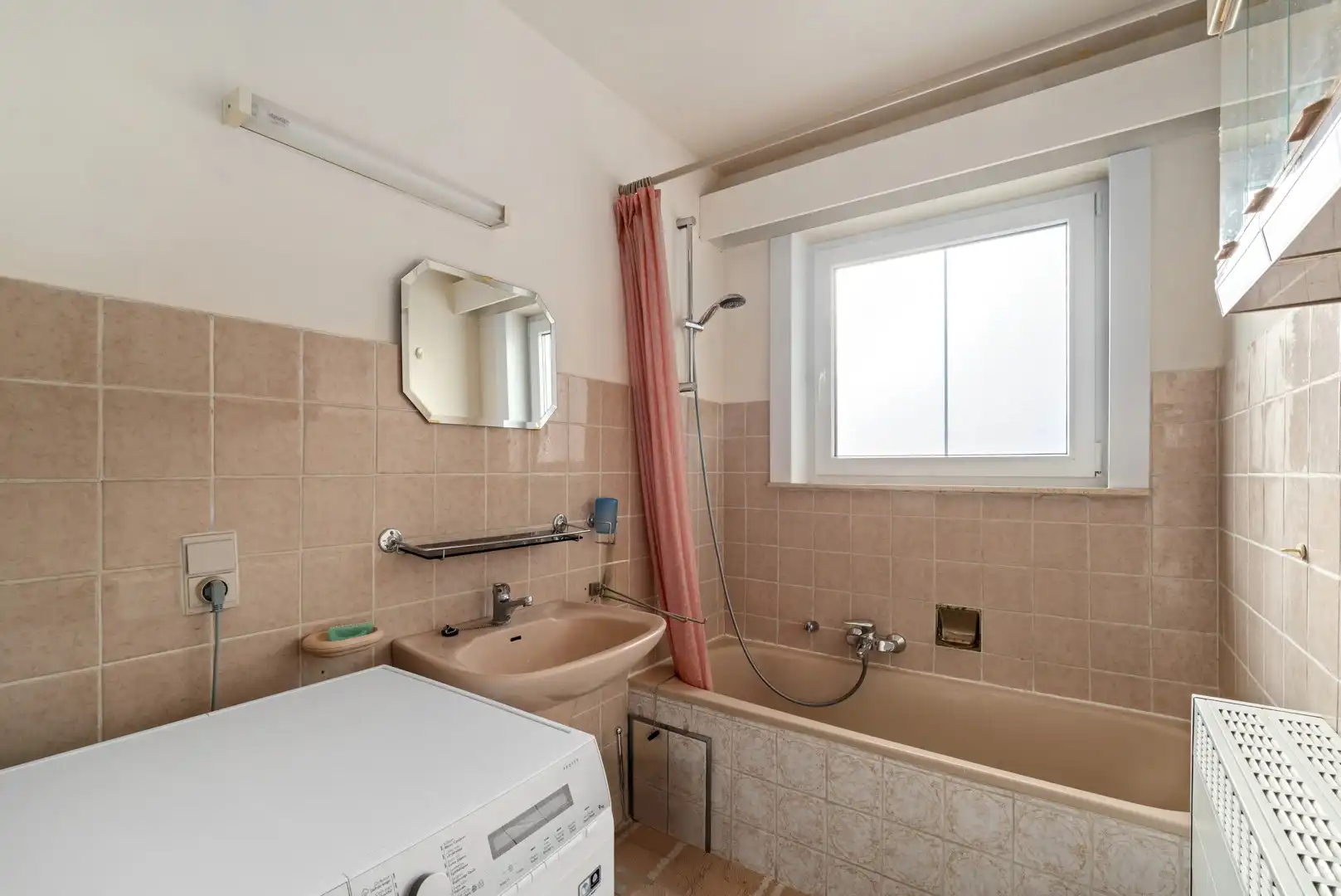 Appartement op de eerste verdieping met 2 slaapkamers en garagebox foto 11