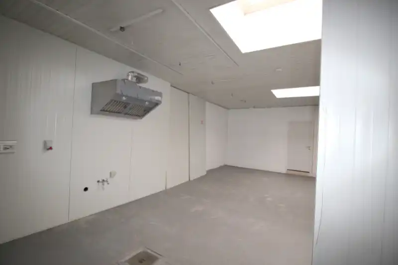 Winkel- of kantoorruimte in centrum Deinze foto 18