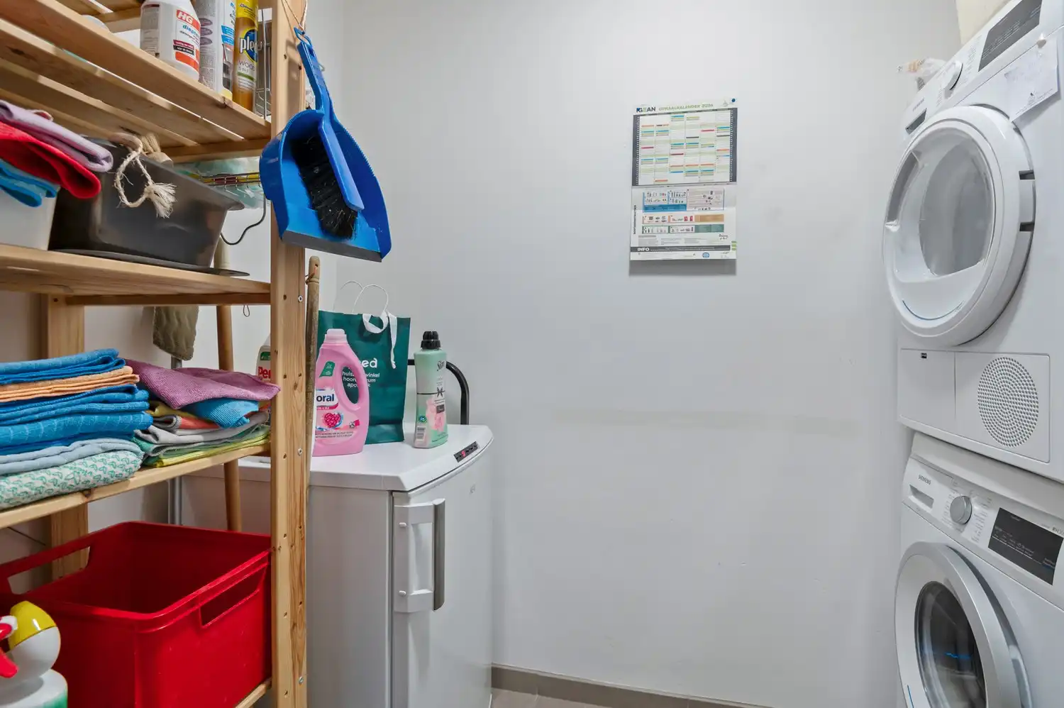 Instapklaar appartement met 2 slaapkamers, terras en ondergrondse staanplaats in Broechem! foto 12