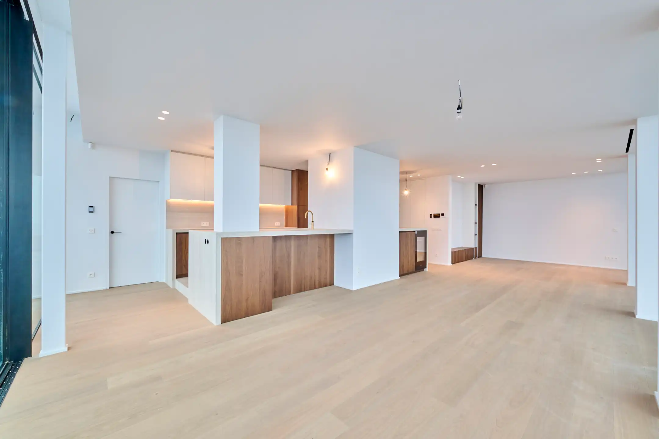Luxe penthouse in hartje Hasselt, afgewerkt op topniveau! foto 3
