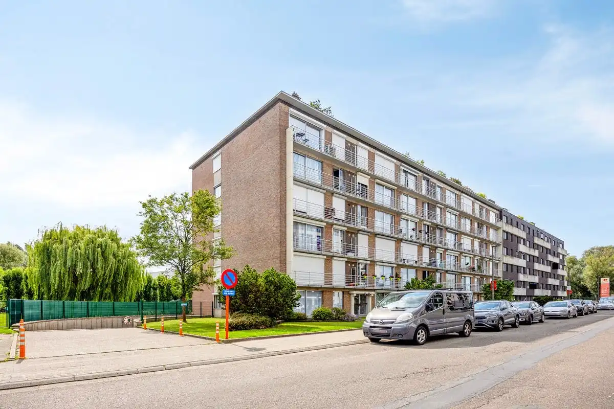 Appartement met 2 slaapkamers en autostaanplaats te koop in Hoboken foto 17