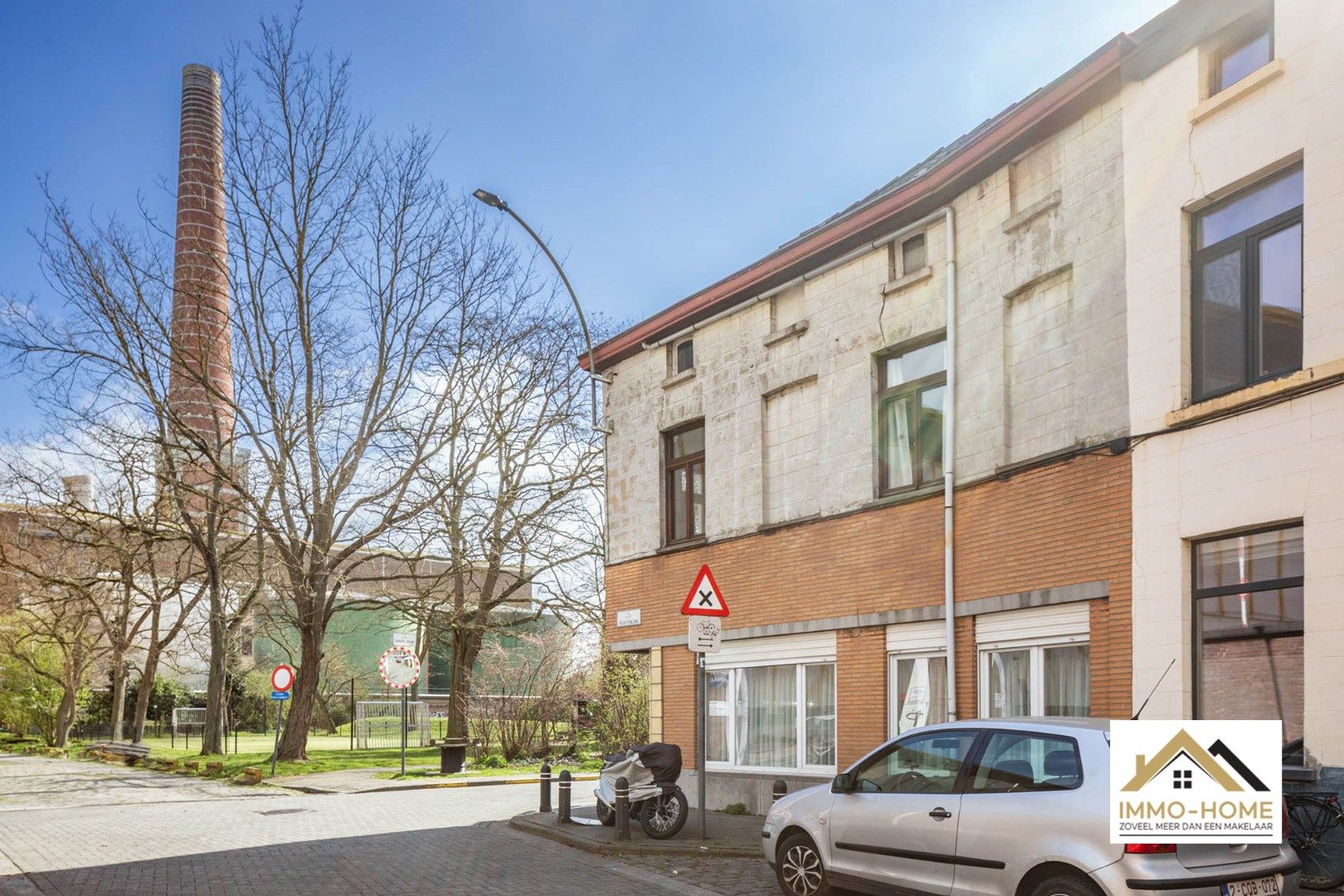 Zeer ruime woning met veel potentieel!  foto 2