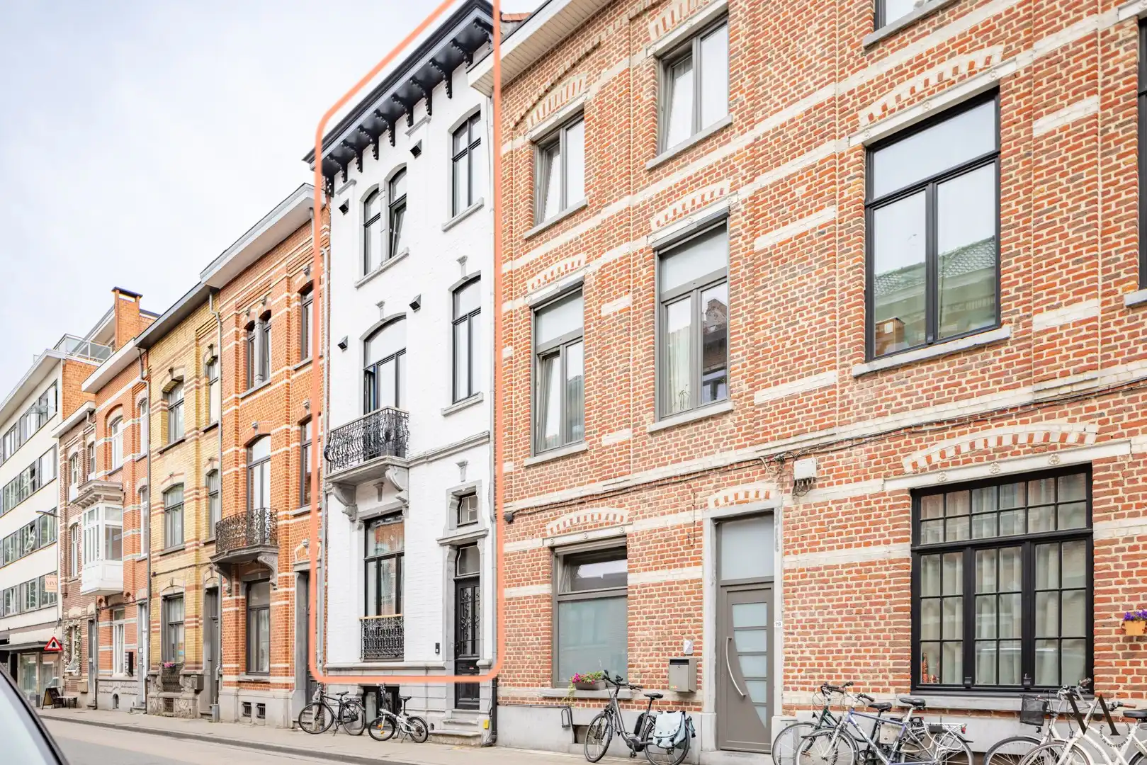 Exclusief triplexappartement met 4 slaapkamers in gerenoveerde herenwoning foto 11