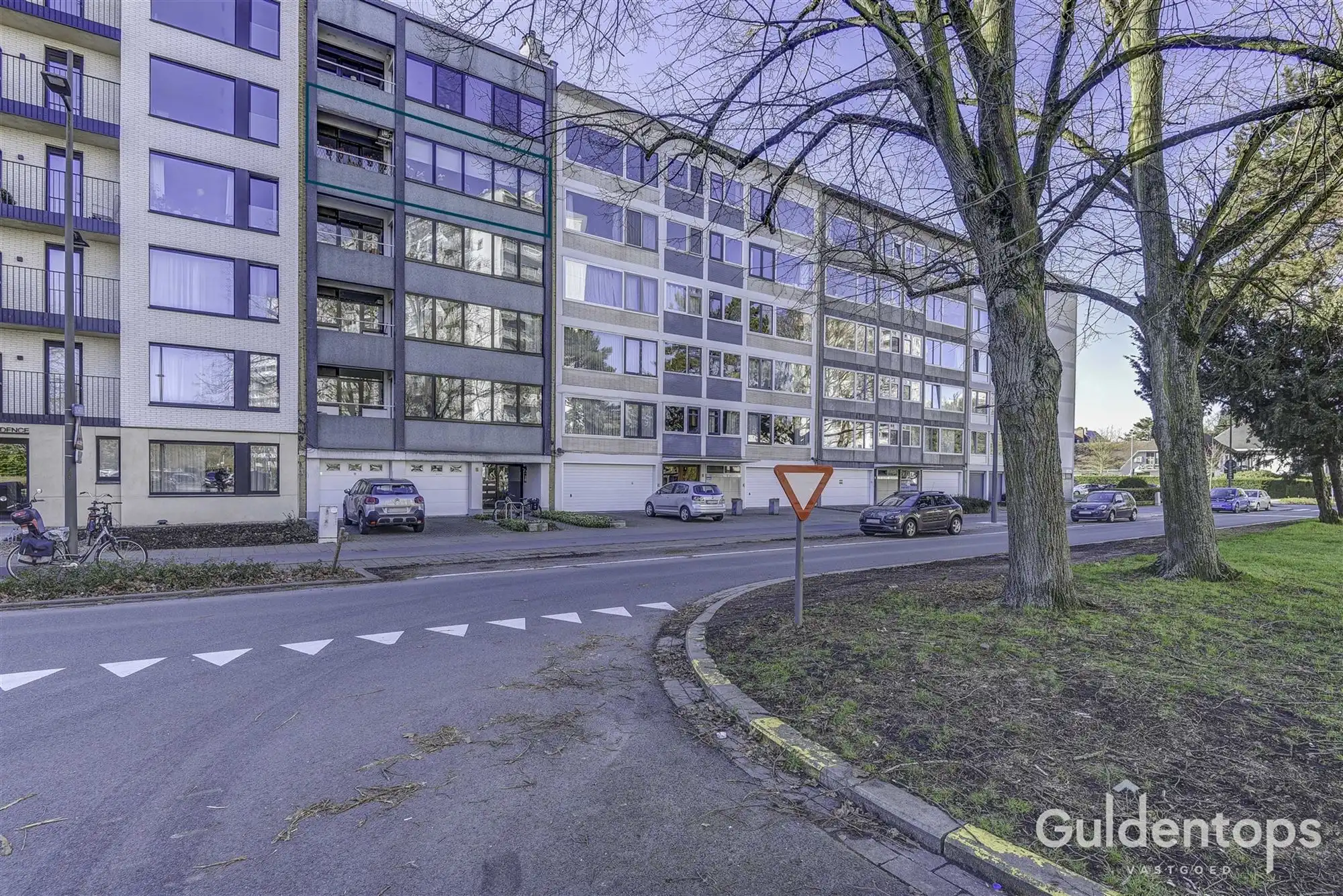 Knap vernieuwd 3-slaapkamerappartement (125 m²)  foto 32