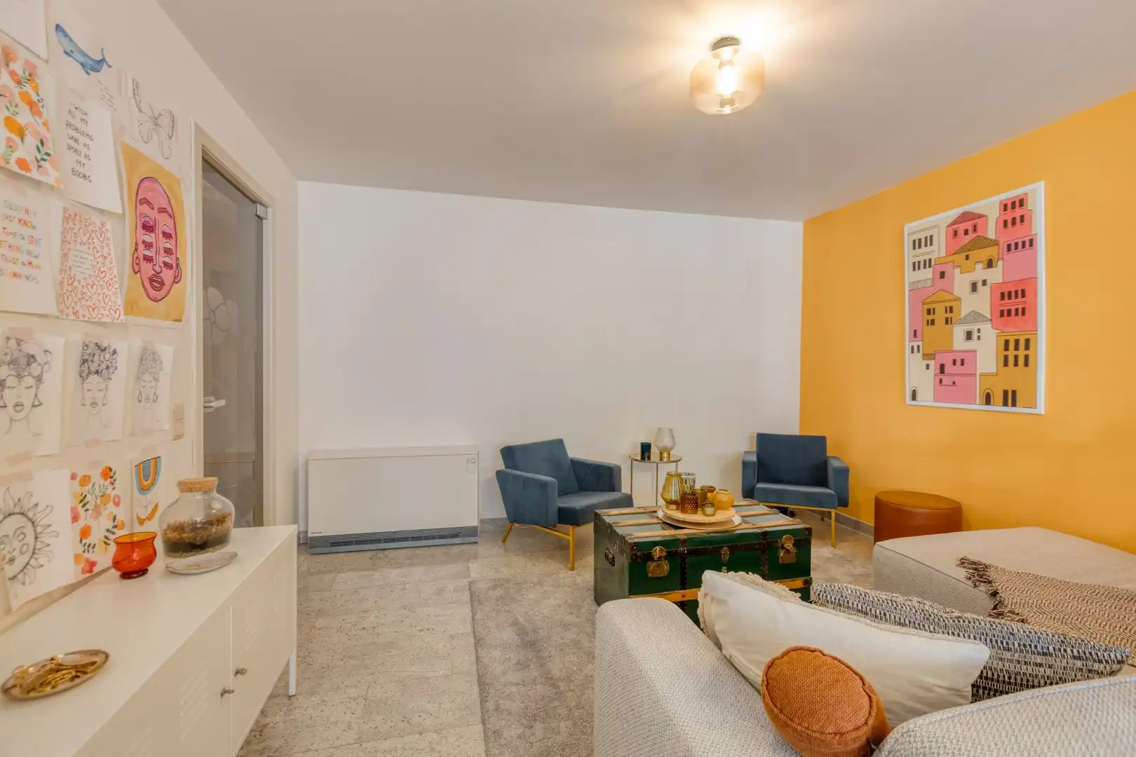 Karaktervol en instapklaar appartement met 2 slaapkamers, terras én garage in het centrum van Zutendaal. foto 11