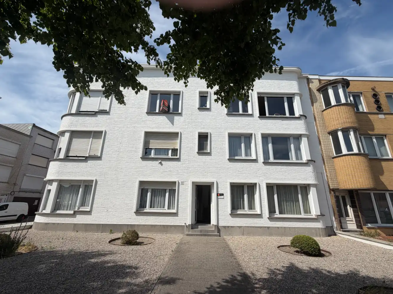 Instapklaar gemeubeld appartement met één slaapkamer. Gelegen op het tweede verdiep in een gebouw zonder lift. foto 19