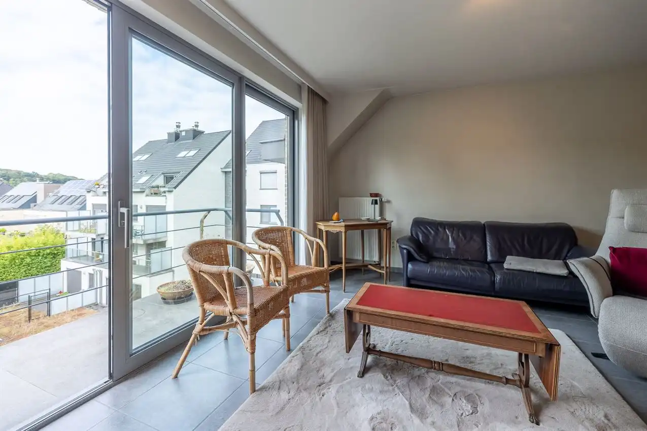 Appartement met 2 slpk., terras en ondergrondse autostaanplaats foto 3