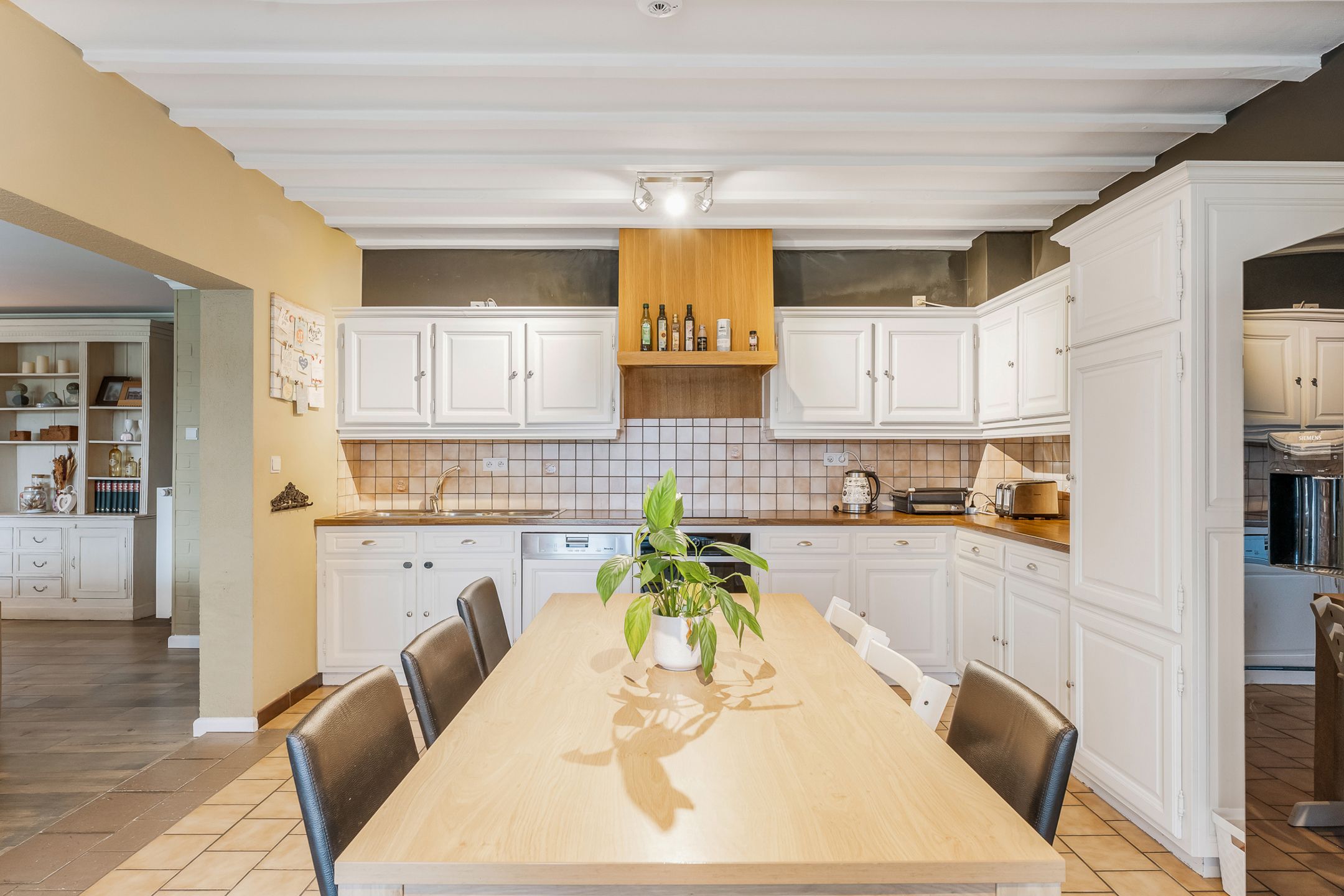 Hedendaagse gezinswoning met garage te Val-Meer foto 8