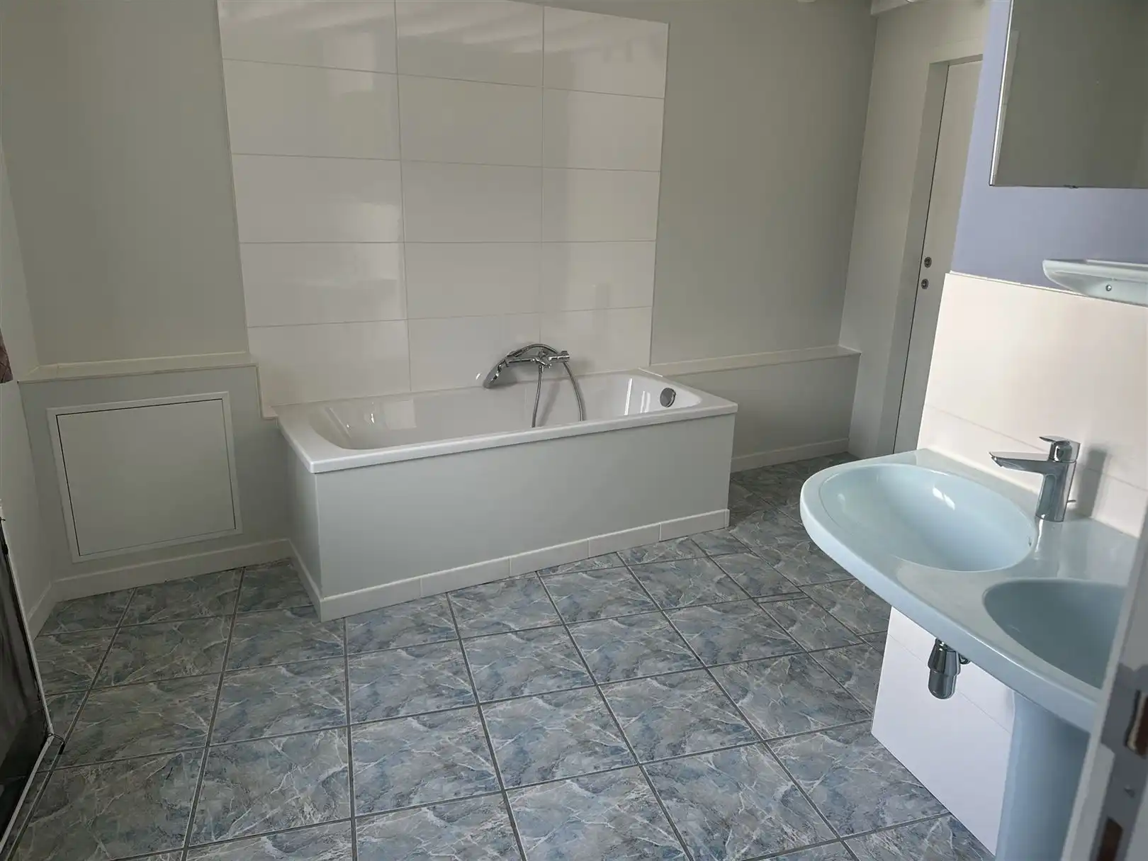 Ruime woning in centrum Eine. foto 17