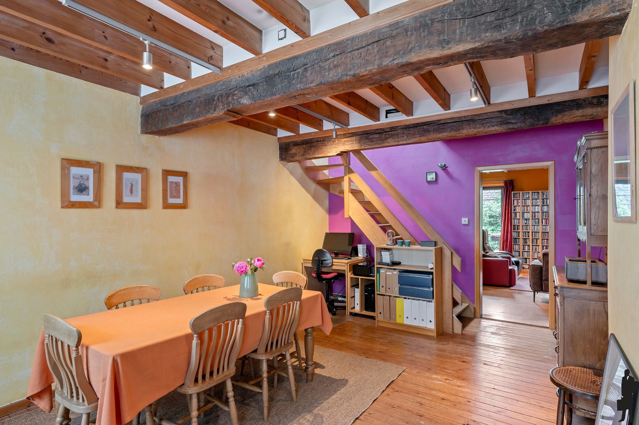 Ruime en rustig gelegen woning (ca. 230m²) met 4 slk’s, 2 badk, garage en stadstuin. foto 6