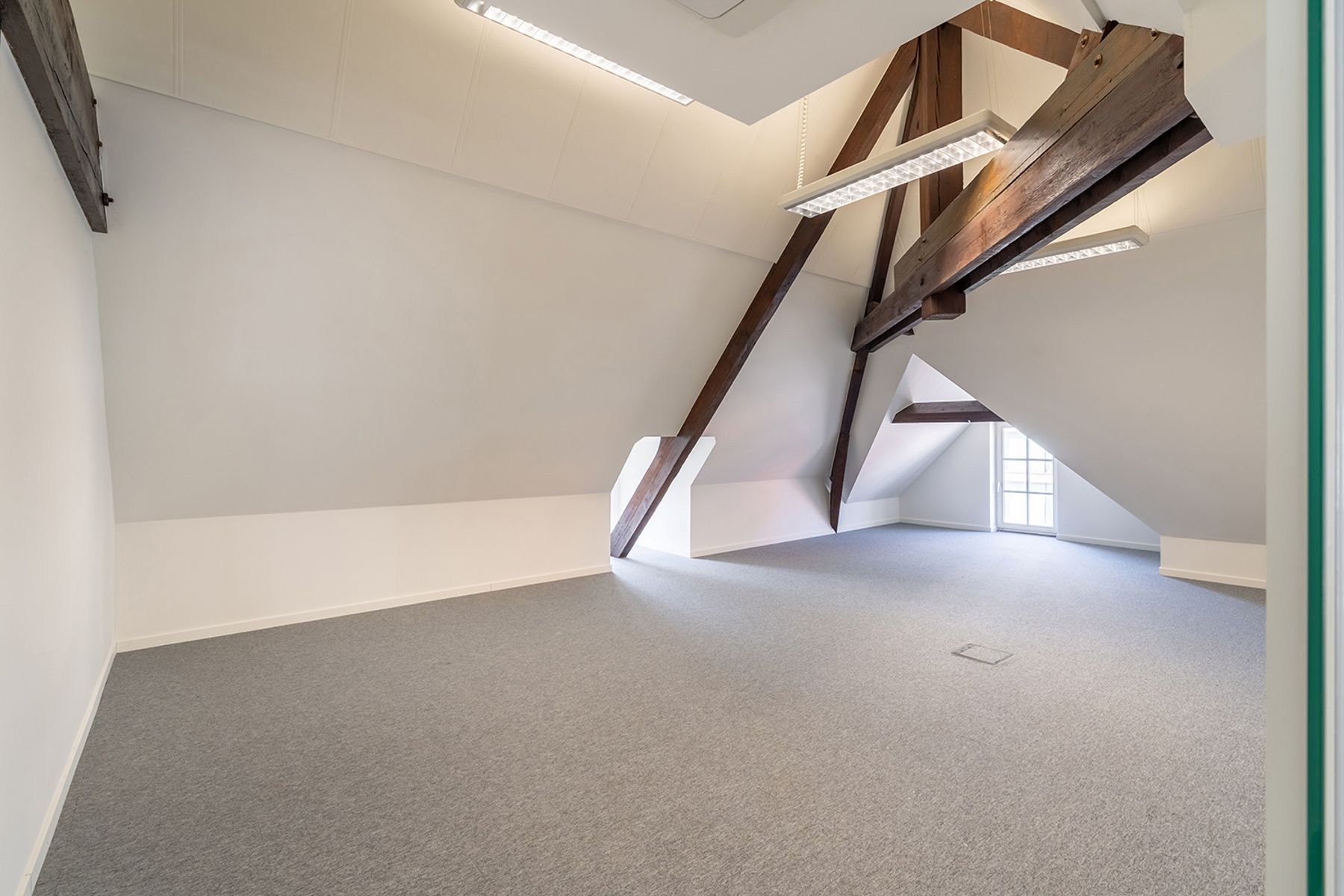 Instapklare kantoorruimte te huur in het Oud Gasthuis foto 15