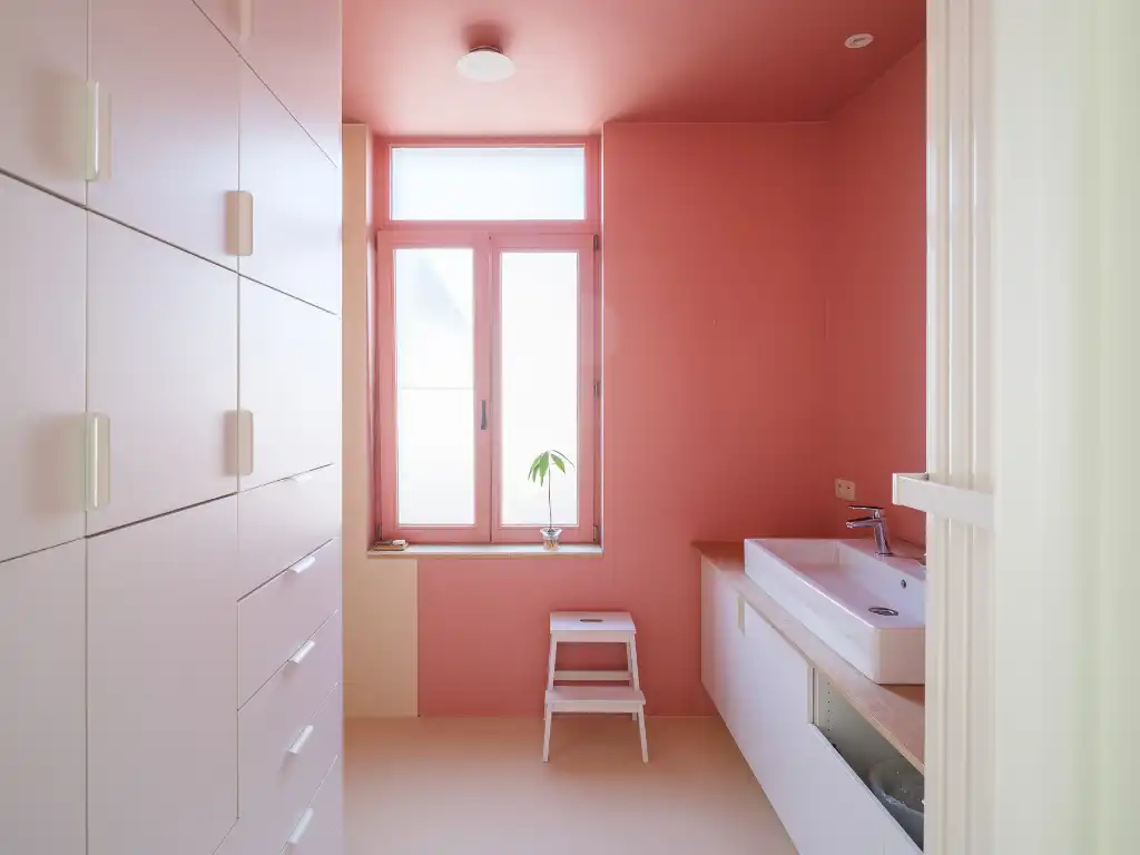 Architecturale gezinswoning met drie slaapkamers, zicht op water en groen, vlak bij de Coupure. foto 21