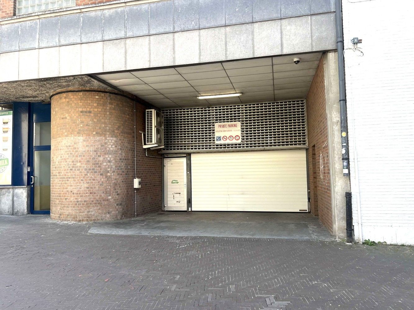 Afgesloten autostaanplaats te koop op toplocatie in de meest centrale parking van Leuven foto 2