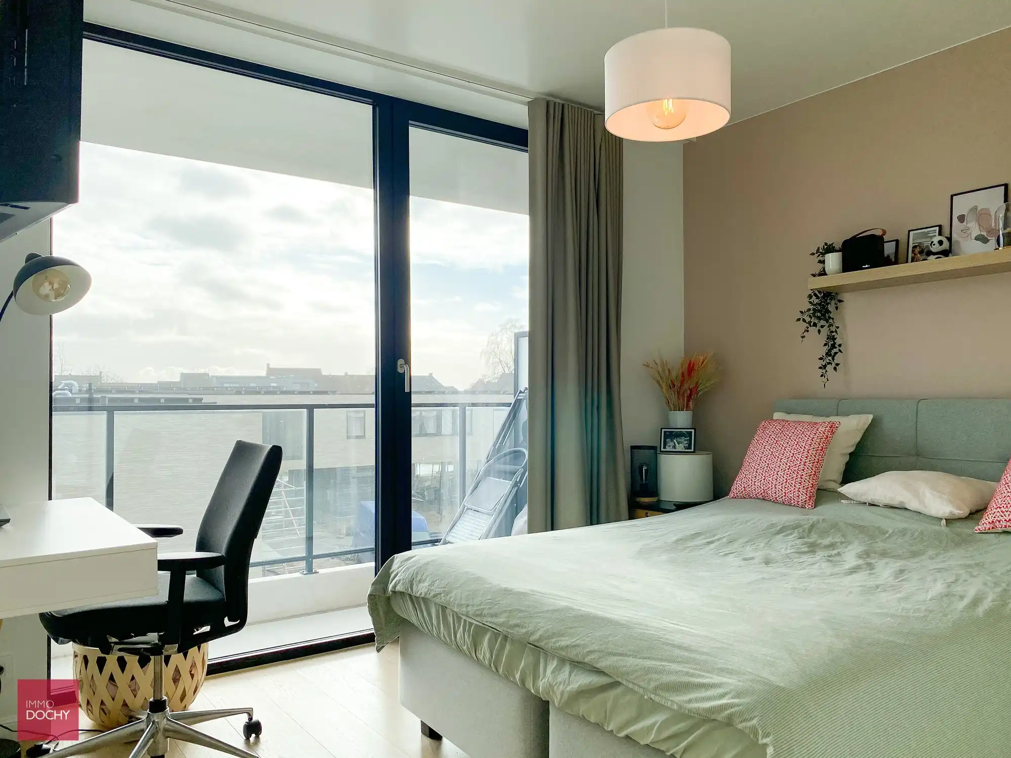 Recent luxueus ingericht appartement met frontaal zicht op Leie | Spinnerijstraat foto 10