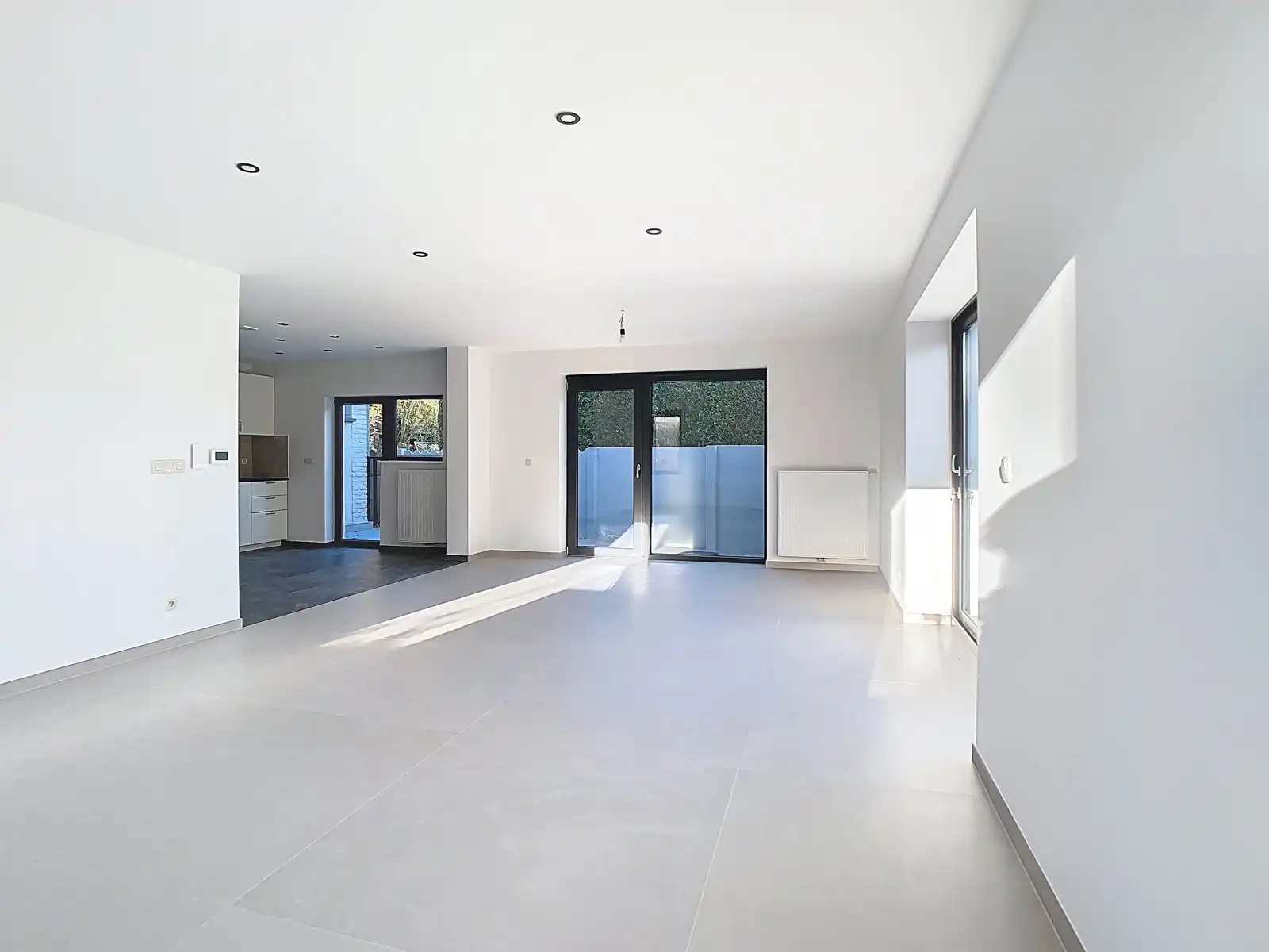 Stijlvol gerenoveerde woning (EPC A), instapklaar! foto {{pictureIndex}}