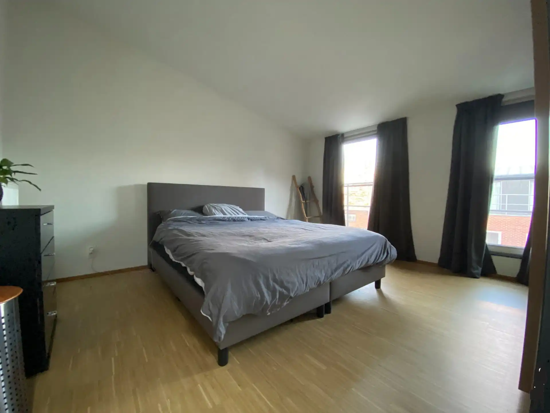 Duplexappartement met prachtig terras (40m²!) gelegen in centrum van Hoogstraten in schitterend monumentaal pand "Residentie De Rijkswacht". foto 5