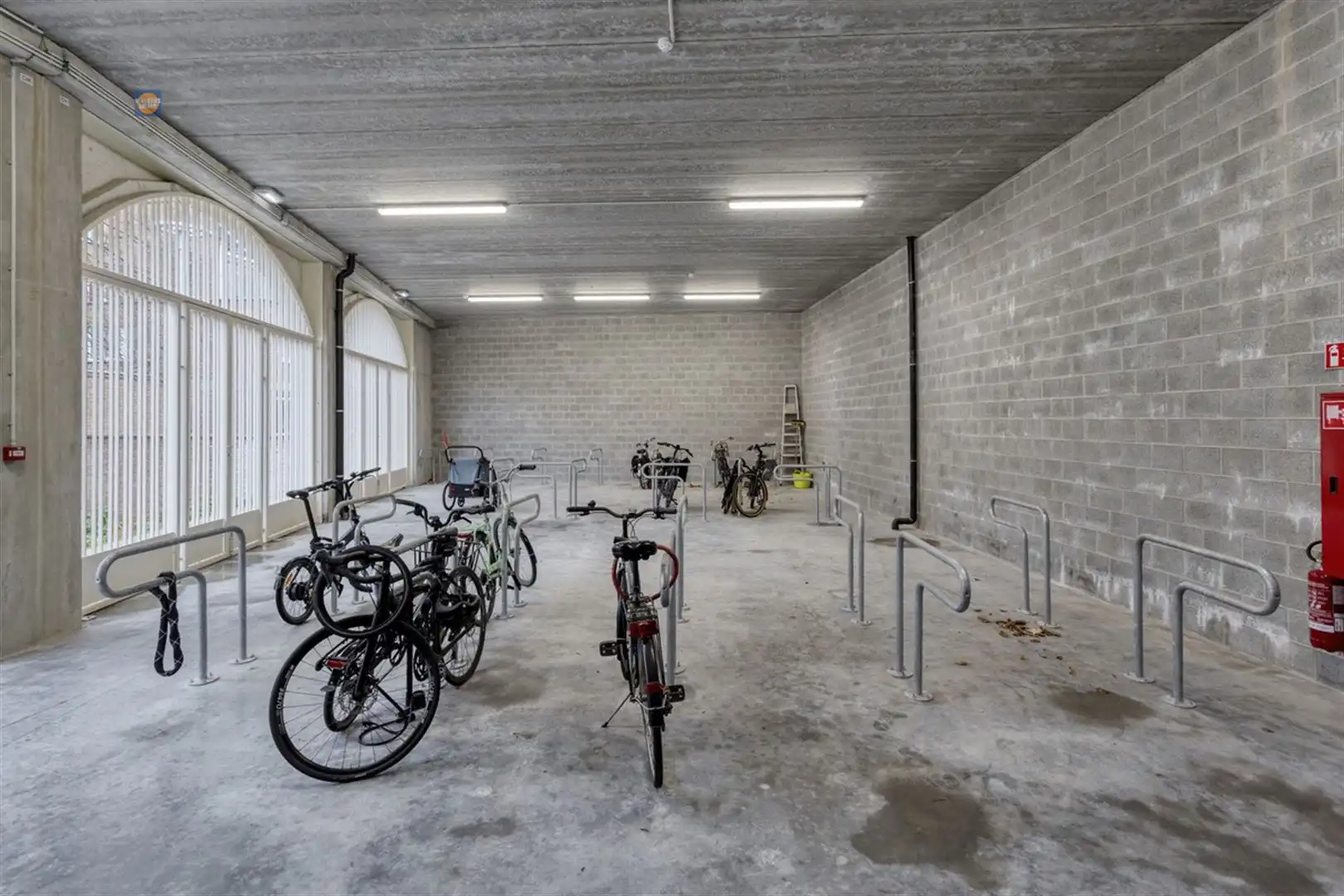 Modern en instapklaar appartement met 2 slaapkamers op absolute topligging foto 29