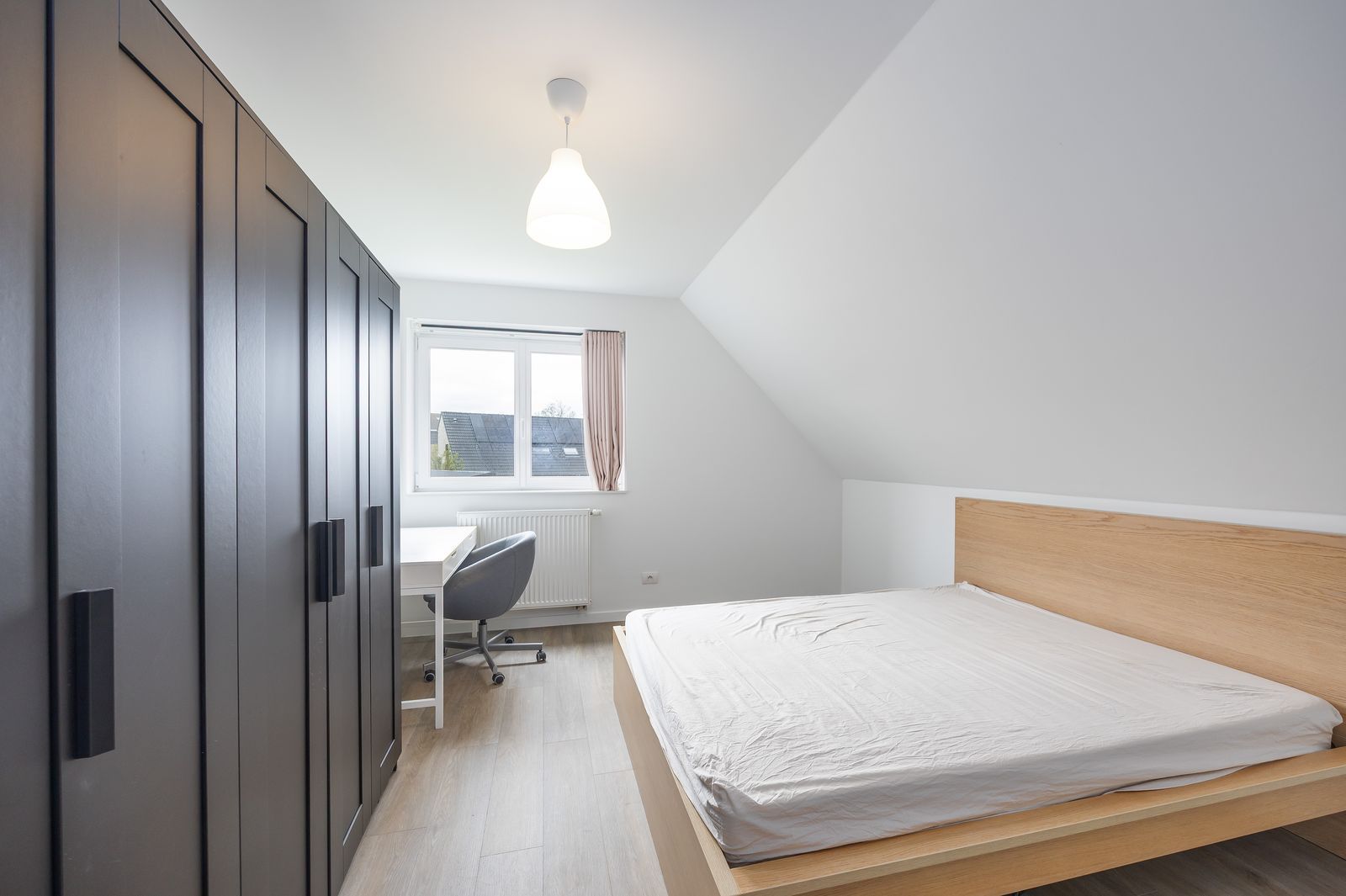Recente vrijstaande villa op een royaal perceel (1044 m2) foto 17
