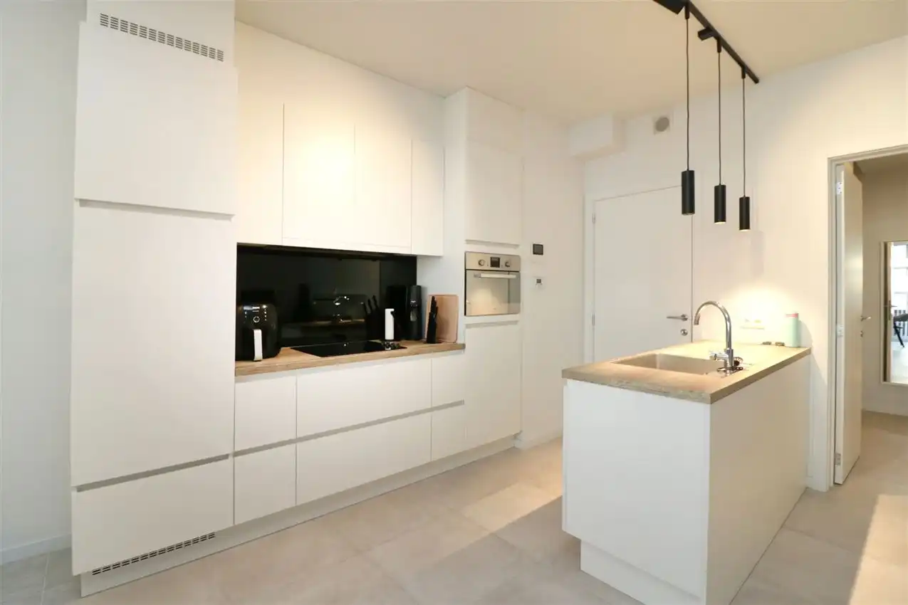 Gelijkvloers app., twee slpk, zonnig terras in centrum foto 13