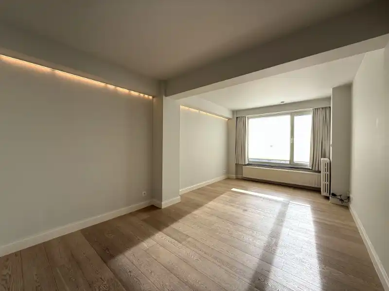 Modern 2-slaapkamerappartement met terras aan Sint-Annaplein foto 2