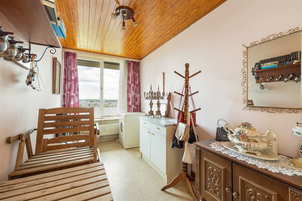 Ruim en lichtrijk appartement met groen uitzicht foto 12