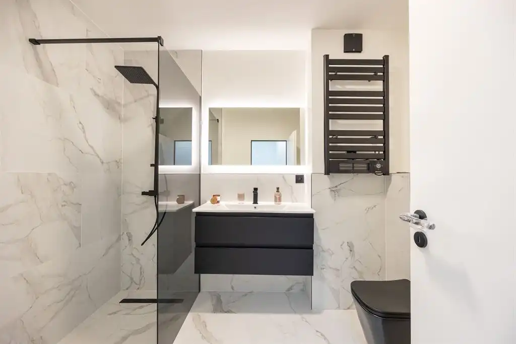 Kwalitatief gerenoveerd appartement met terras foto 10