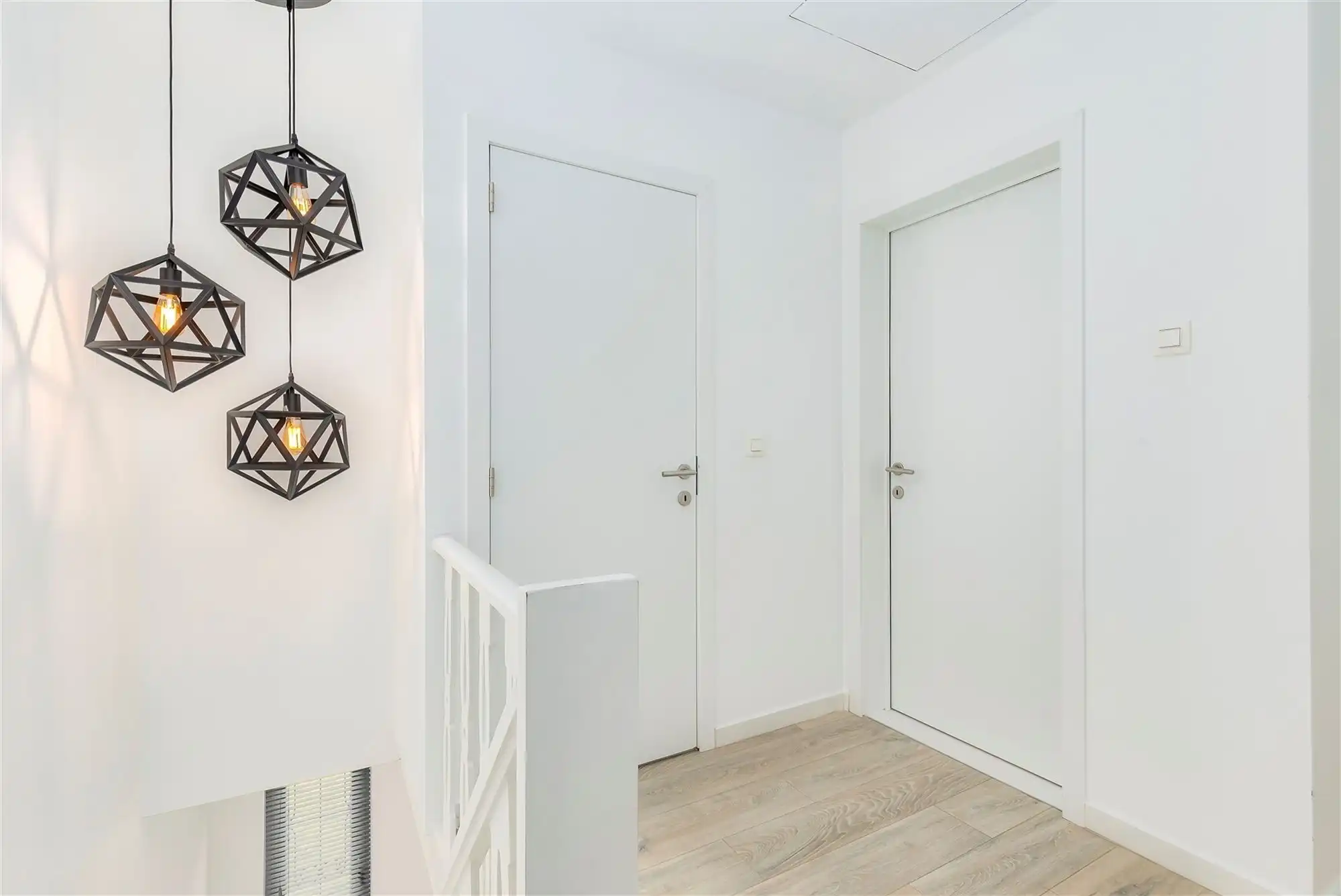 Knap gerenoveerde gezinswoning op een ruim perceel foto 29