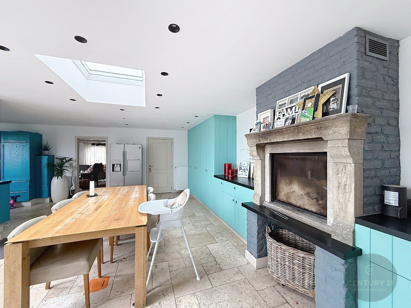 RUIME WONING met LOODS en WERKPLAATS foto 8