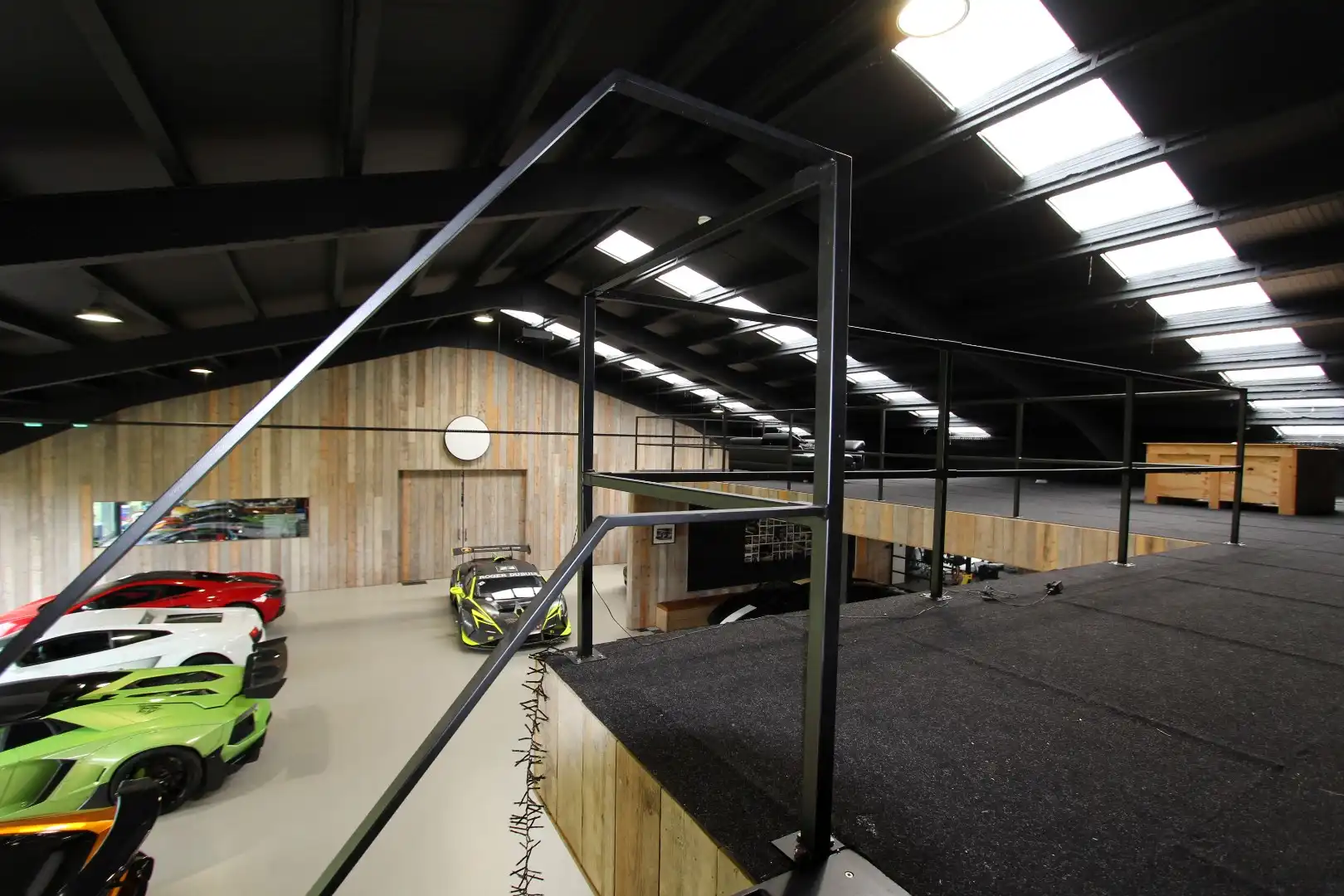 Ruime toonzaal, atelier langs de expressweg Knokke- Antwerpen te Eeklo foto 28