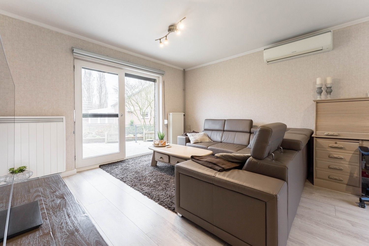 Mooie instapklare woning op 1170m² dichtbij de grens! foto 10