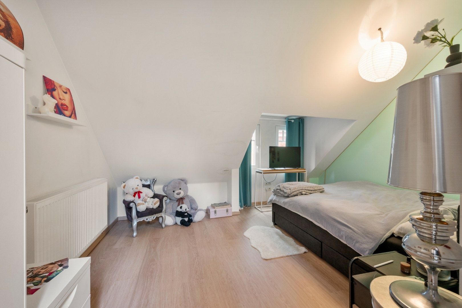 Verzorgde, instapklare woning met 3 slaapkamers in hartje Ieper foto 16