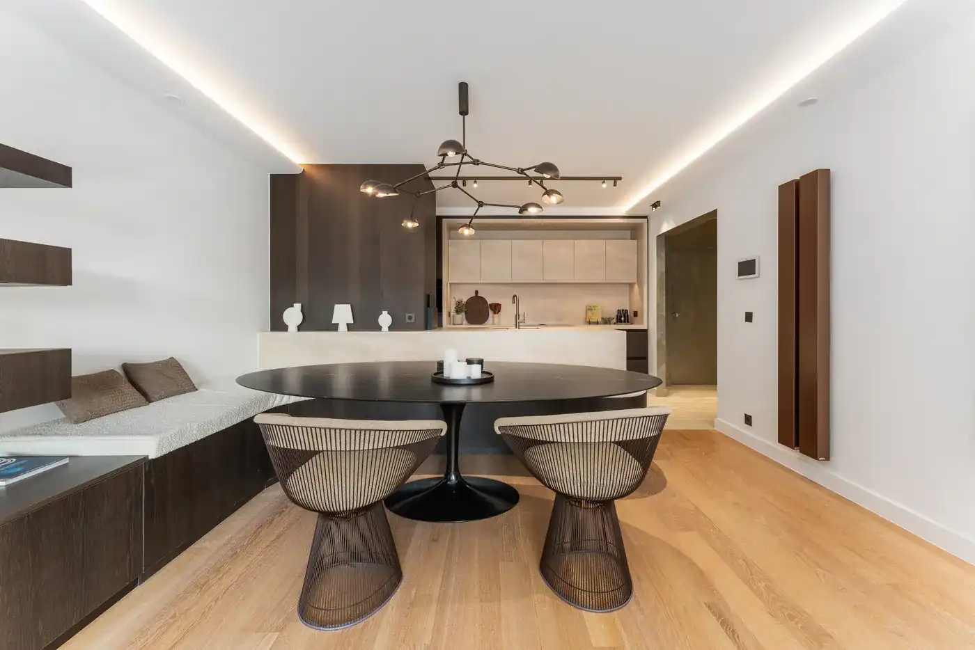 Exclusief afgewerkt en instapklaar 2 slaapkamer appartement met zeezicht en zonneterras op het Albertplein. foto 4