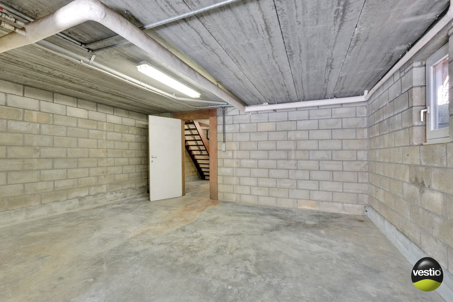 DEGELIJKE WONING MET WEILANDEN OP 1,7 HECTARE foto 42