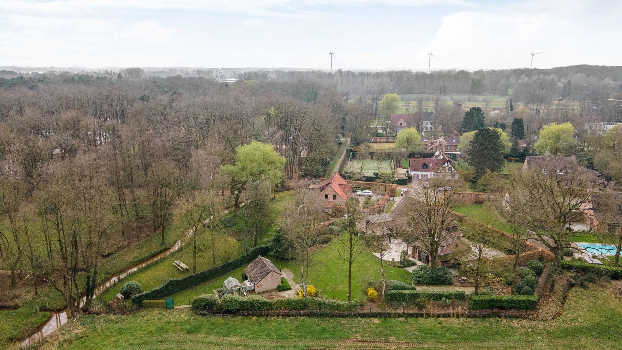 Te renoveren villa met uniek vrij zicht op ca. 2.065m². foto 32