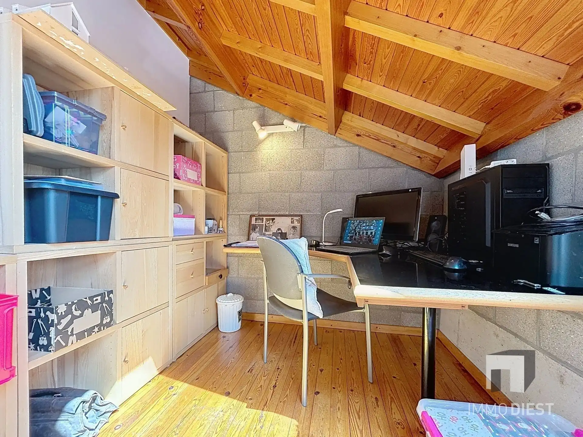 Bijzondere woning, lichtrijk, open en 3 slaapkamers foto 40