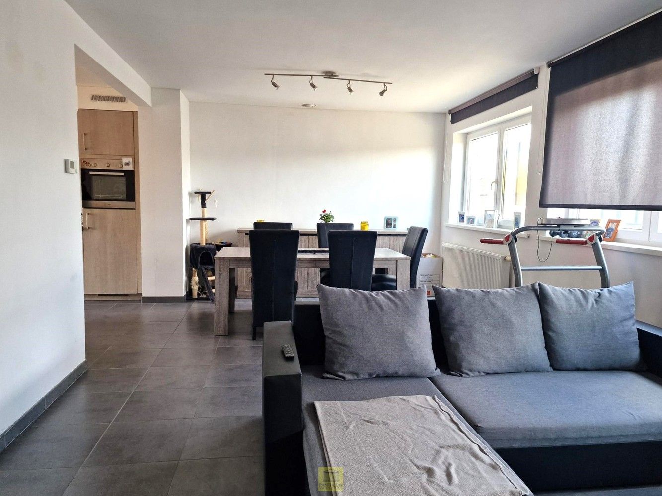 Ruim duplexappartement met aangenaam terras én garage! foto 4