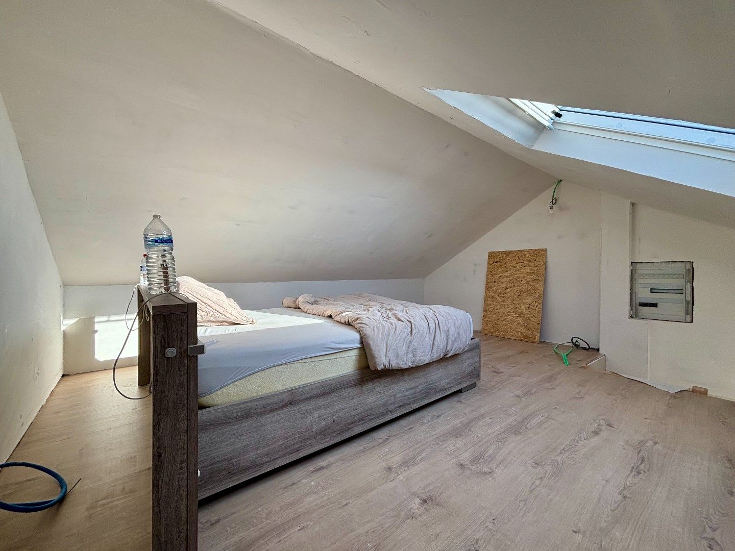 WONING MET INPANDIGE GARAGE, 3SLPKS, GUNSTIG EPC EN ACHTERUITWEG VOOR FIETSEN foto 11