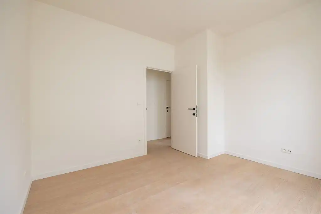 Ruim 3-slaapkamer appartement met luxe afwerking foto 13