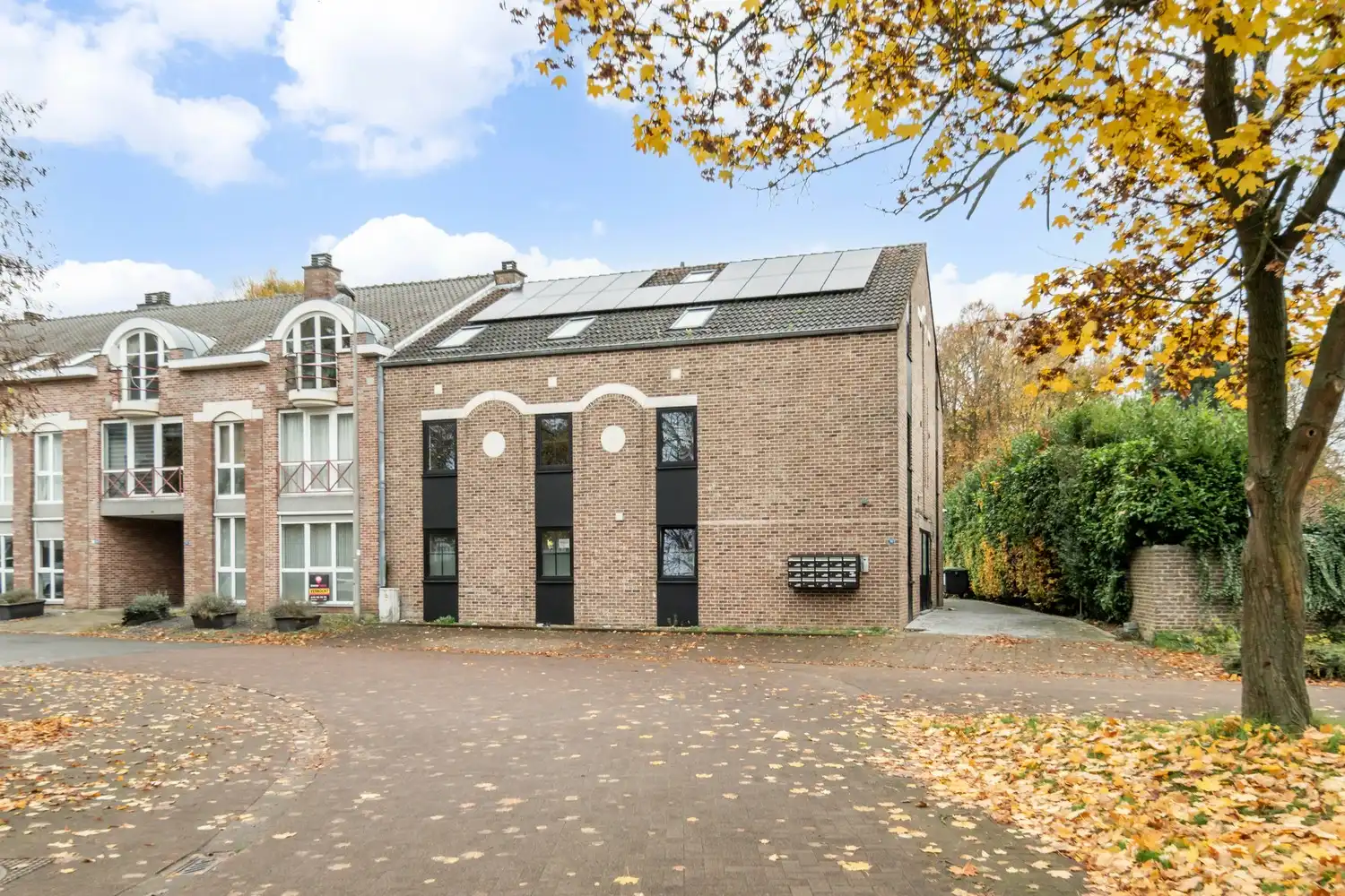 Gloednieuw luxe studio foto {{pictureIndex}}