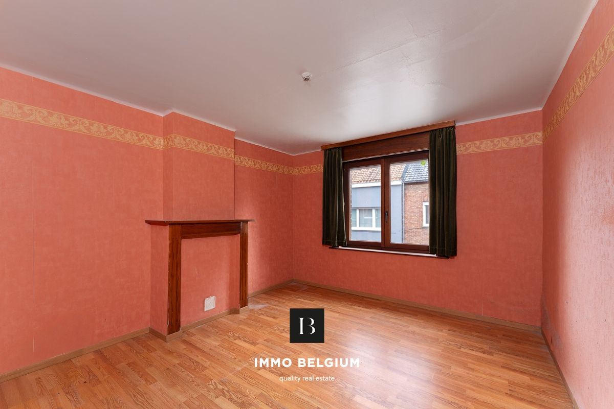 Totaal te renoveren woning in de Noordzeestraat foto 10