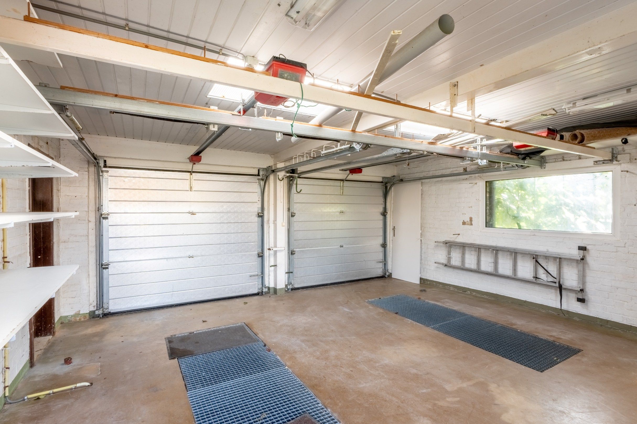 Ruime woning met 3 garages en tuin te Knokke foto 12