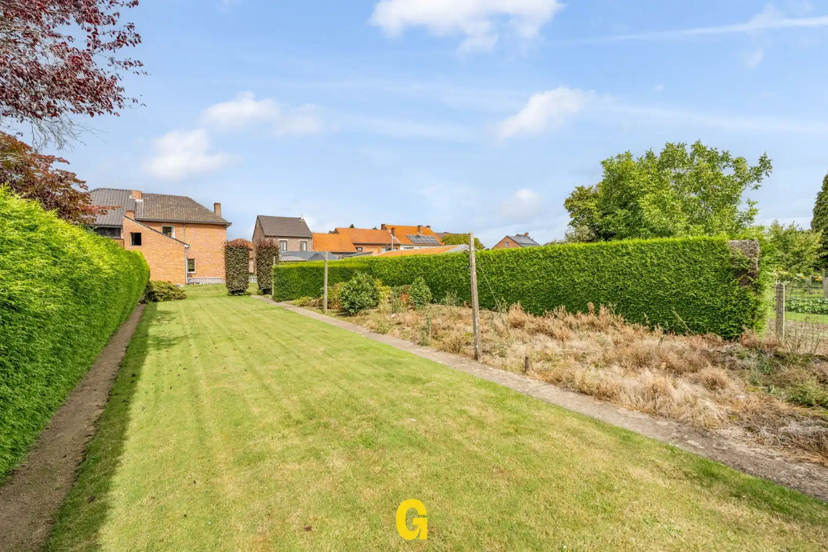 *** IN OPTIE *** Te renoveren halfvrijstaande woning met 3 slaapkamers en bijzonder ruime tuin op 14a 39ca foto 28